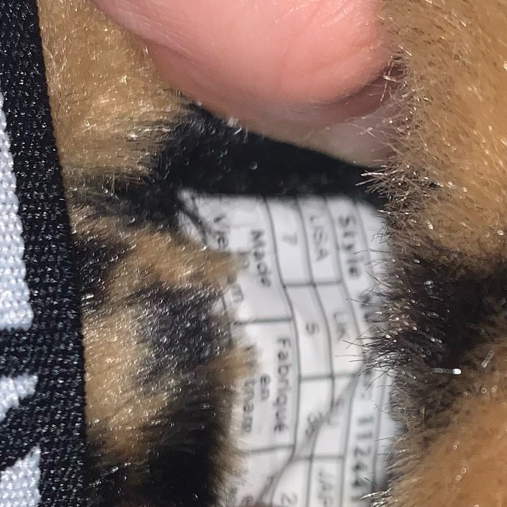 Ugg Koolaburra Cheetah Leopard Print Fuzzy Slippe… - image 4